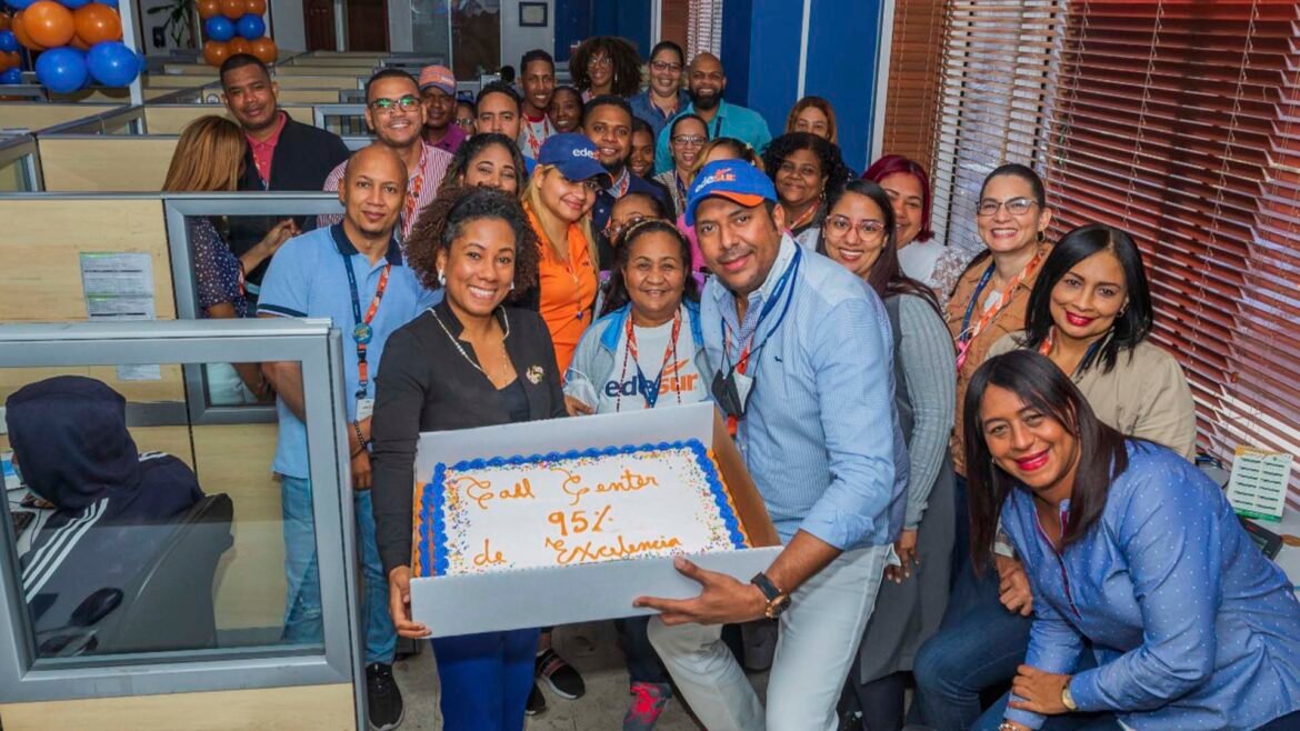 Cómo Encontrar Empleados de Arteluz República Dominicana